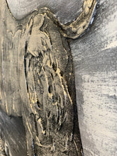 Lade das Bild in den Galerie-Viewer, Heavy Bull Silver - Einzelstück aus Spachtel- und Acryltechnik auf edler Leinwand - 160 x 90cm
