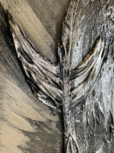 Lade das Bild in den Galerie-Viewer, Heavy Bull Silver - Einzelstück aus Spachtel- und Acryltechnik auf edler Leinwand - 160 x 90cm
